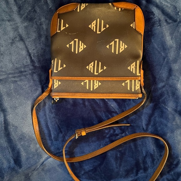 SOLD-Vintage Leather Ralph Lauren crossbody bag - Picture 5 of 7